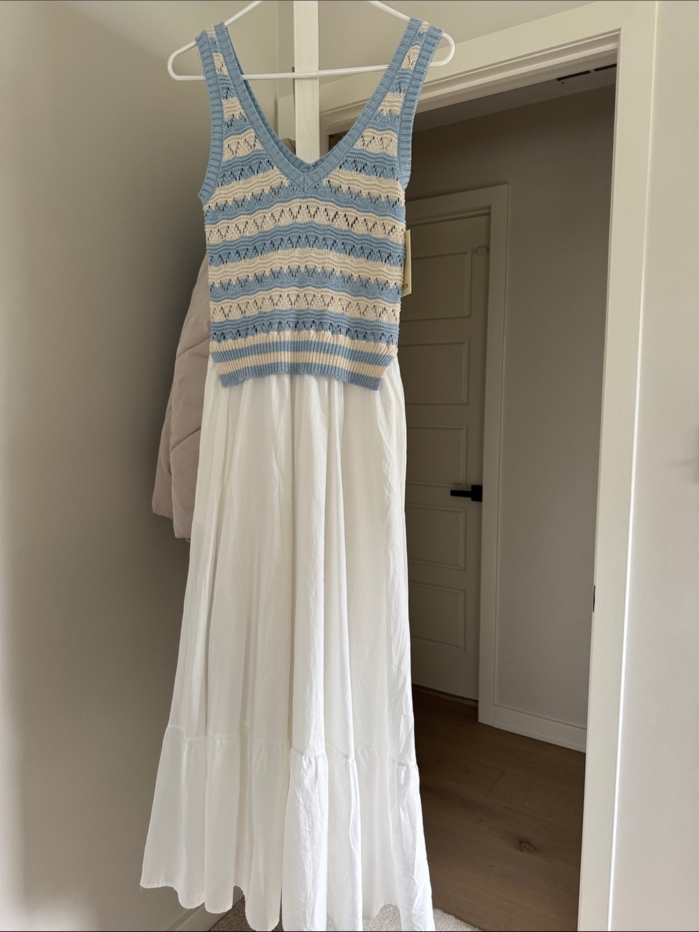 Elan Blue & Cream Knit Bodice White Maxi Dress